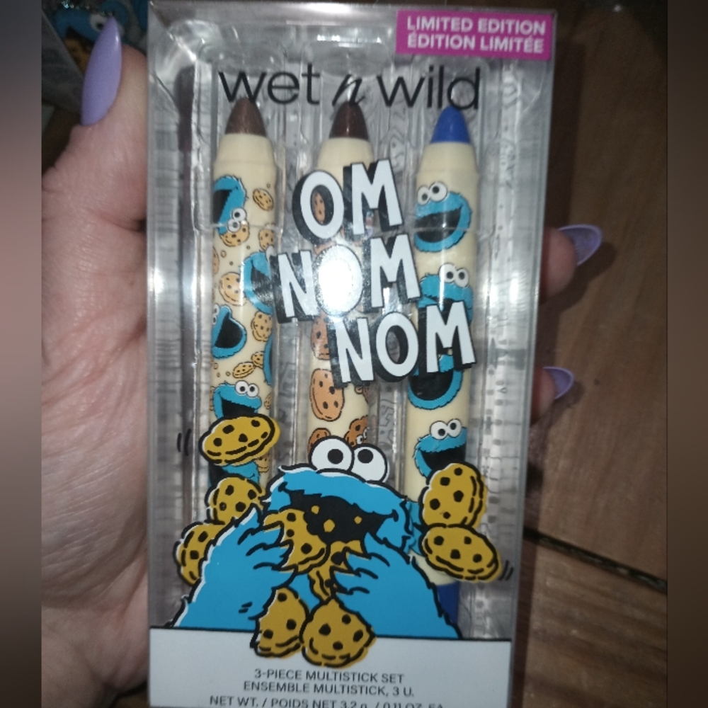 Wet n Wild x Sesame Street 3pc MultiStick Set in "Om Nom Nom" NIB